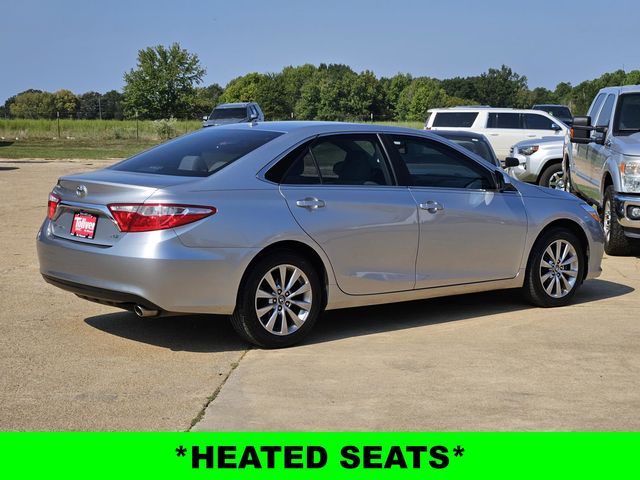 2017 Toyota Camry XLE photo 6
