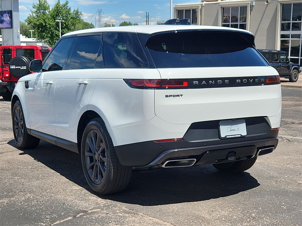 2025 Land Rover Range Rover Sport SE photo 3