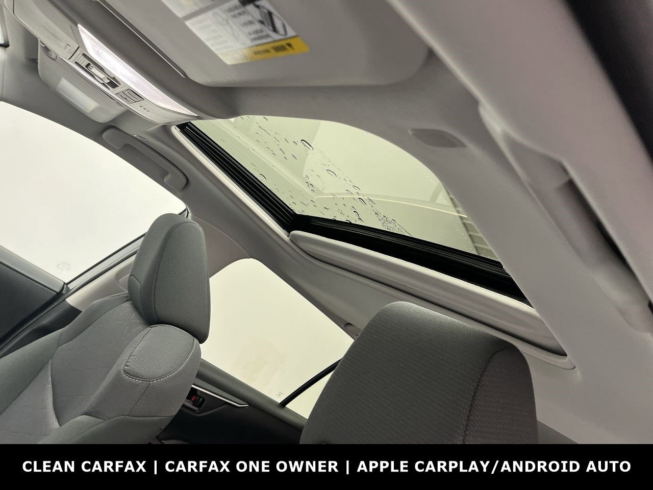 2024 Toyota RAV4 Hybrid XLE photo 3