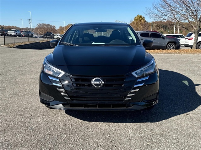 2025 Nissan Versa 1.6 S photo 4