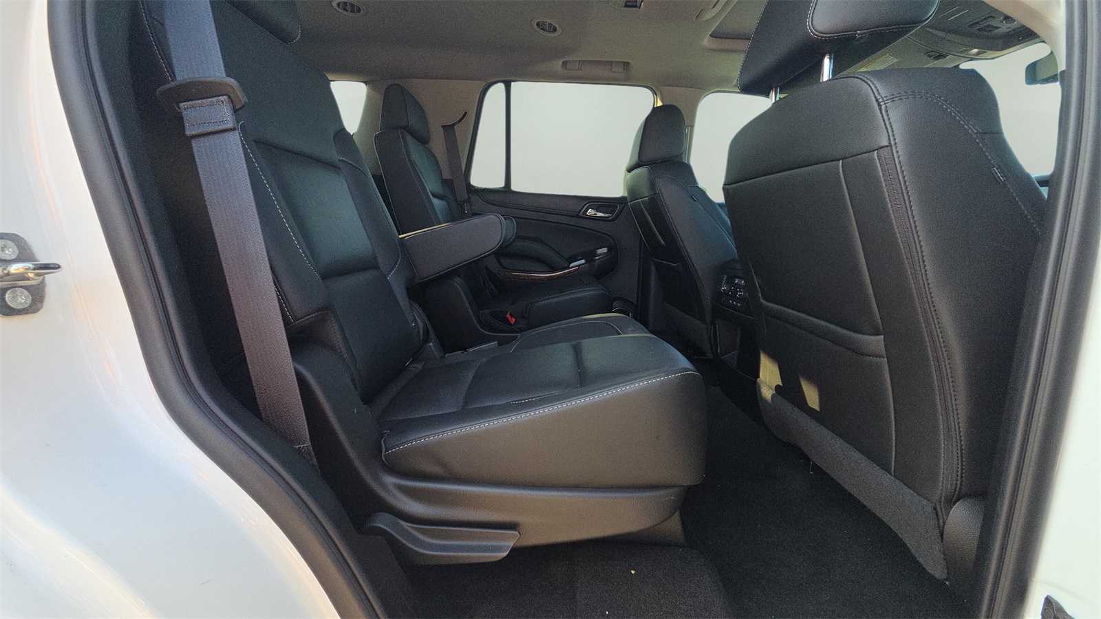 2018 Chevrolet Tahoe Premier photo 14