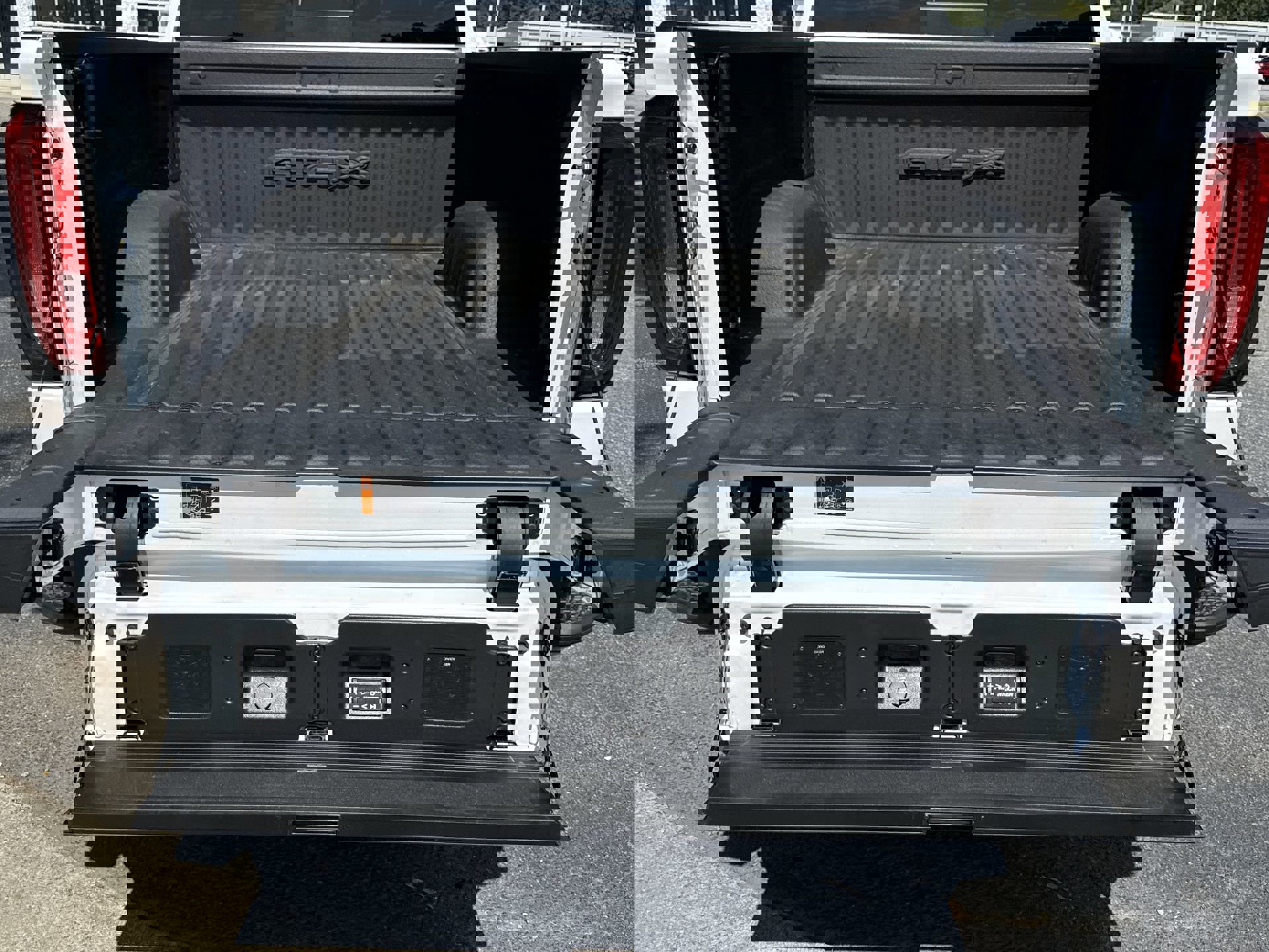 2023 Gmc Sierra 1500 AT4X photo 32