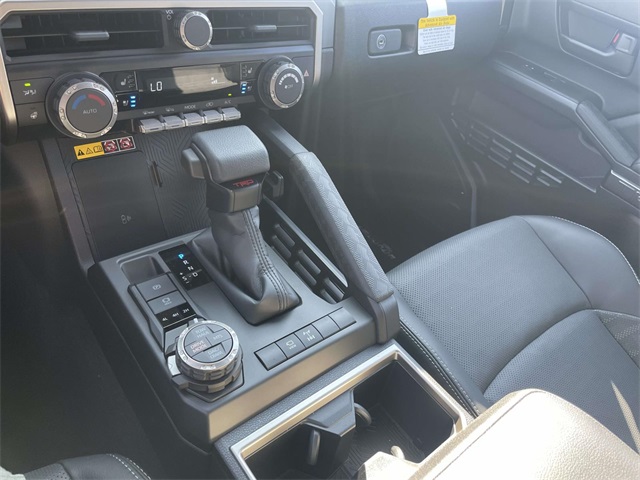 2025 Toyota 4Runner TRD Off-Road Premium photo 12