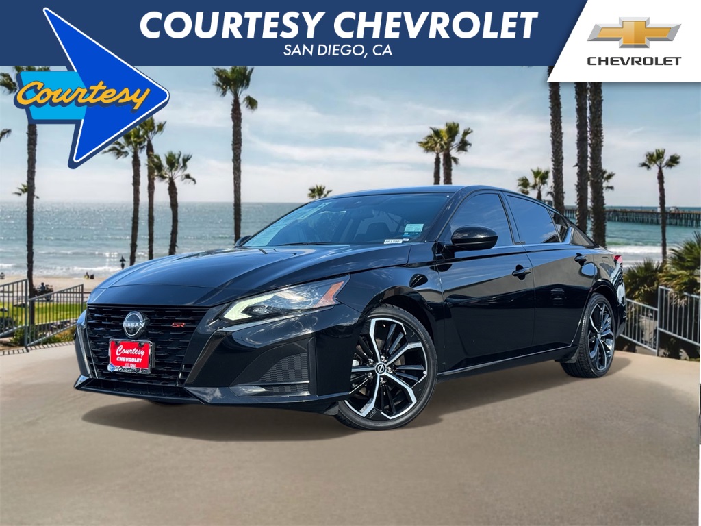 2023 Nissan Altima SR