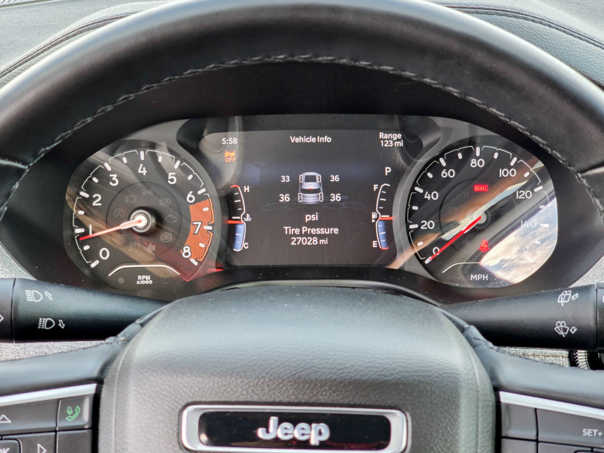 2022 Jeep Compass Latitude Lux photo 34