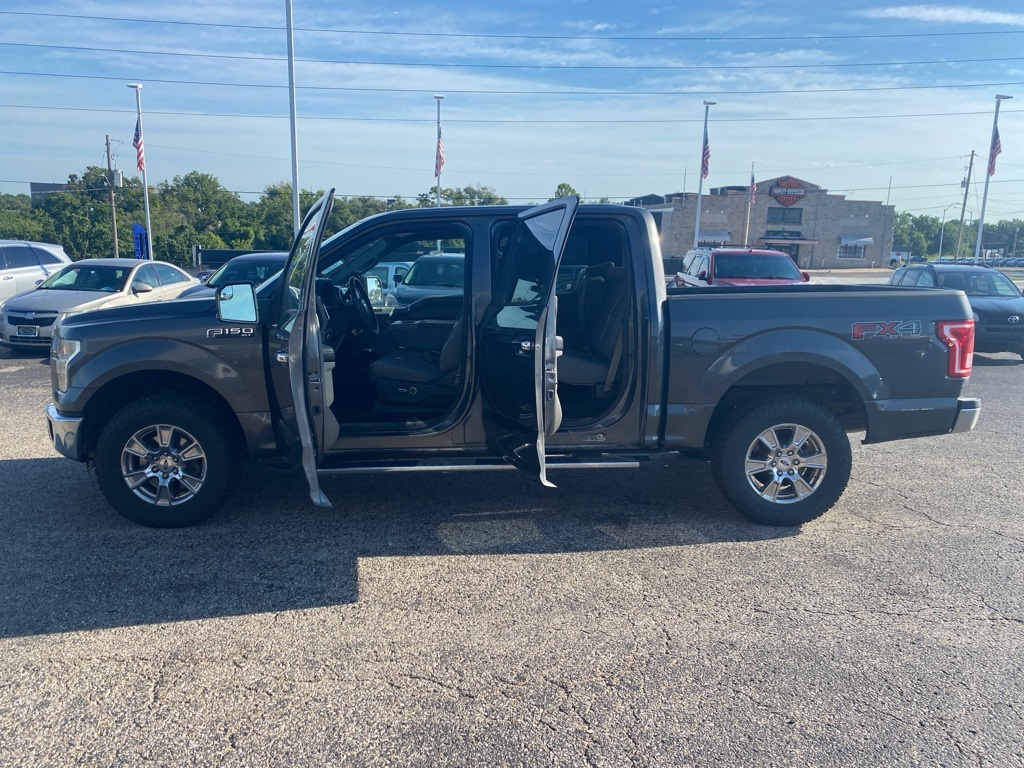 2016 Ford F-150 XLT photo 4