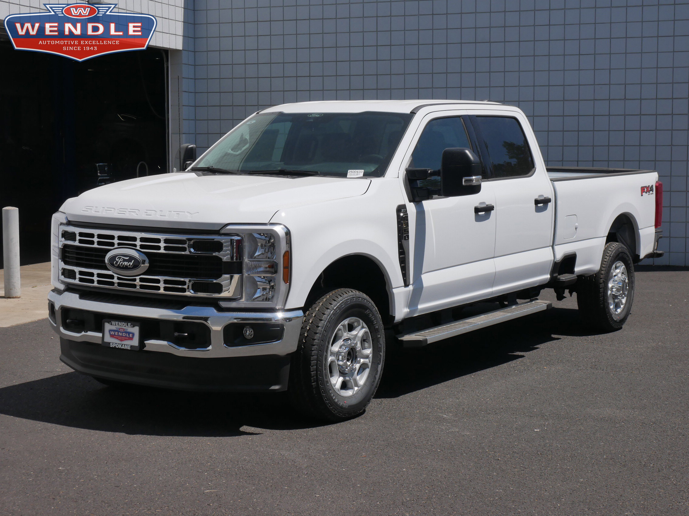 2025 Ford F-350 Super Duty XLT's photo