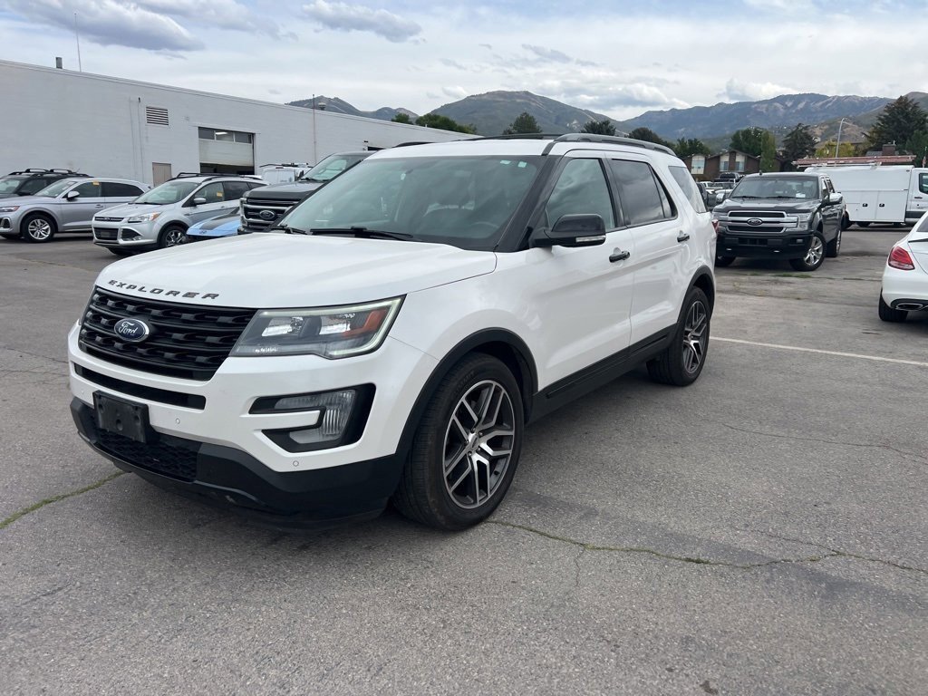 2017 Ford Explorer Sport photo 12