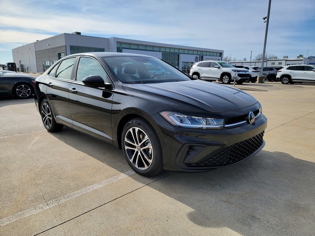 2026 Volkswagen Jetta Sport's photo