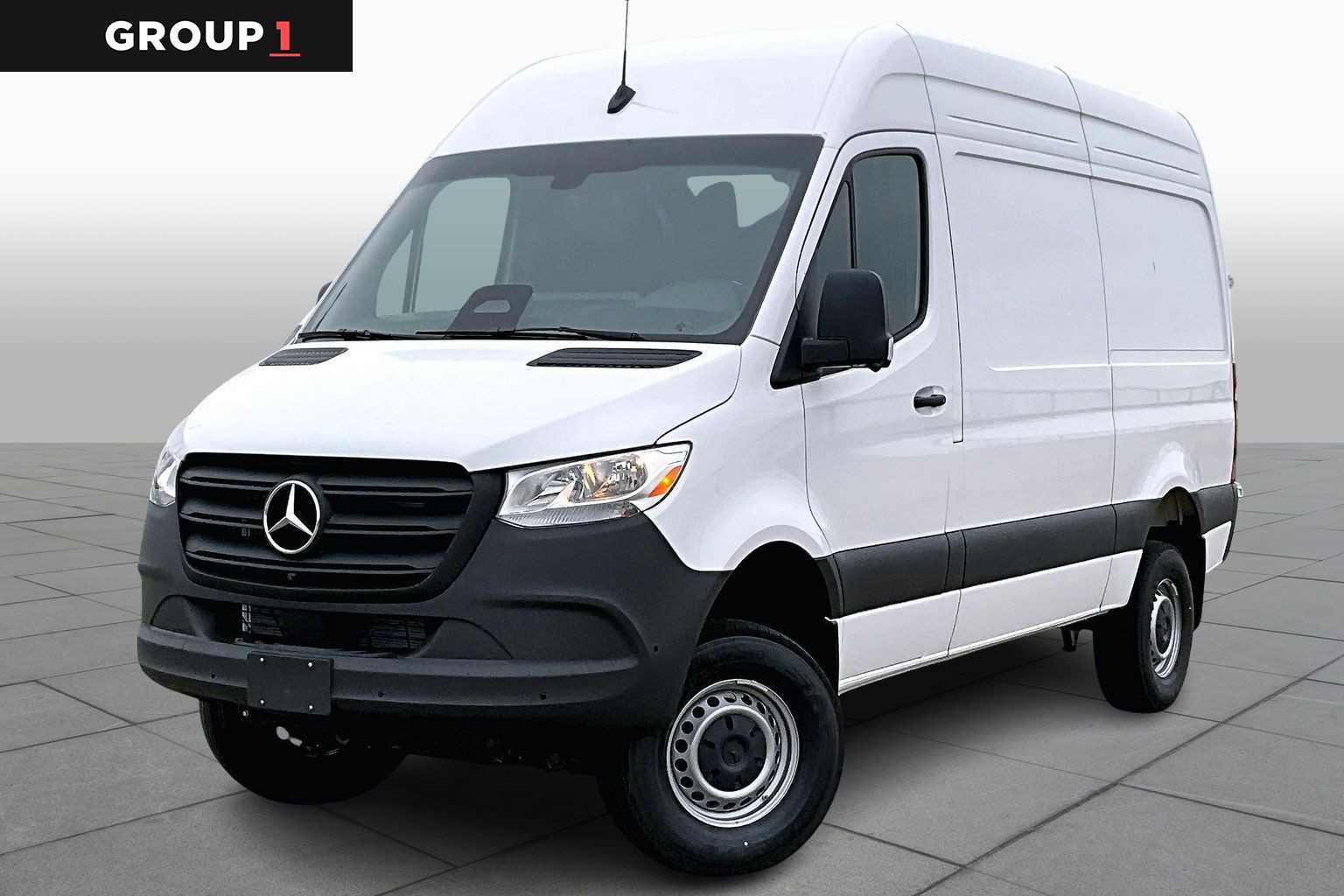 2026 Mercedes-Benz Sprinter Cargo Van Base's photo
