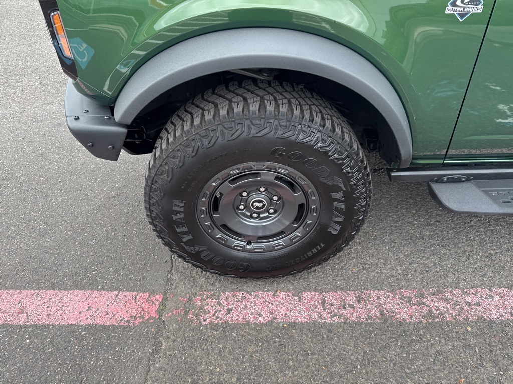 2024 Ford Bronco Outer Banks photo 4