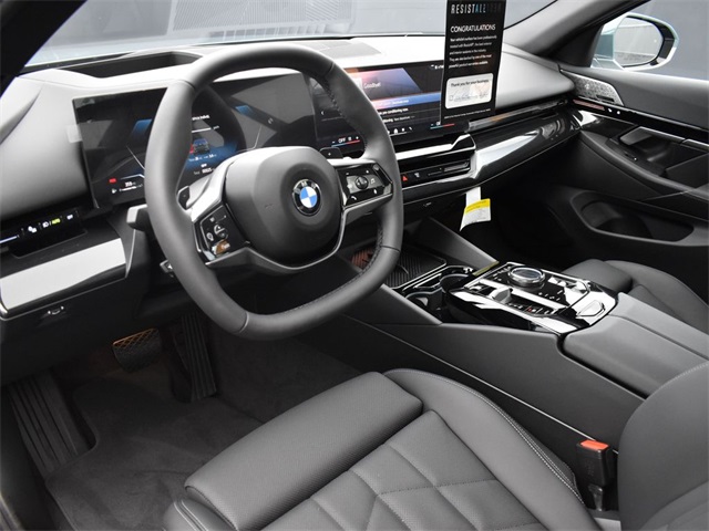 2024 Bmw 530i photo 2