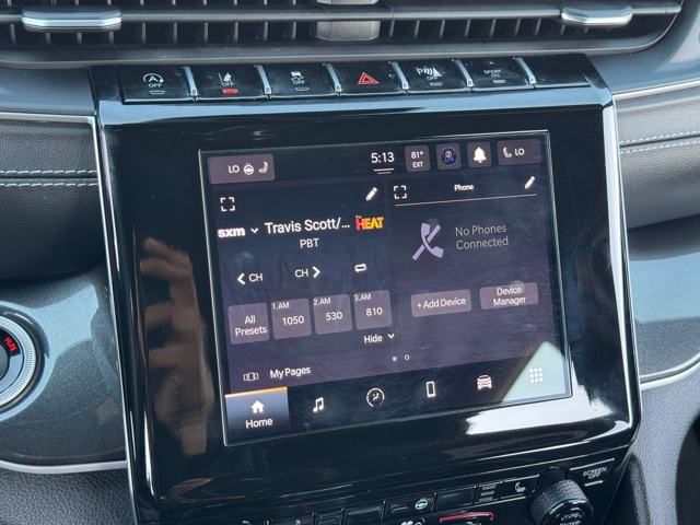 2022 Jeep Grand Cherokee Altitude photo 10