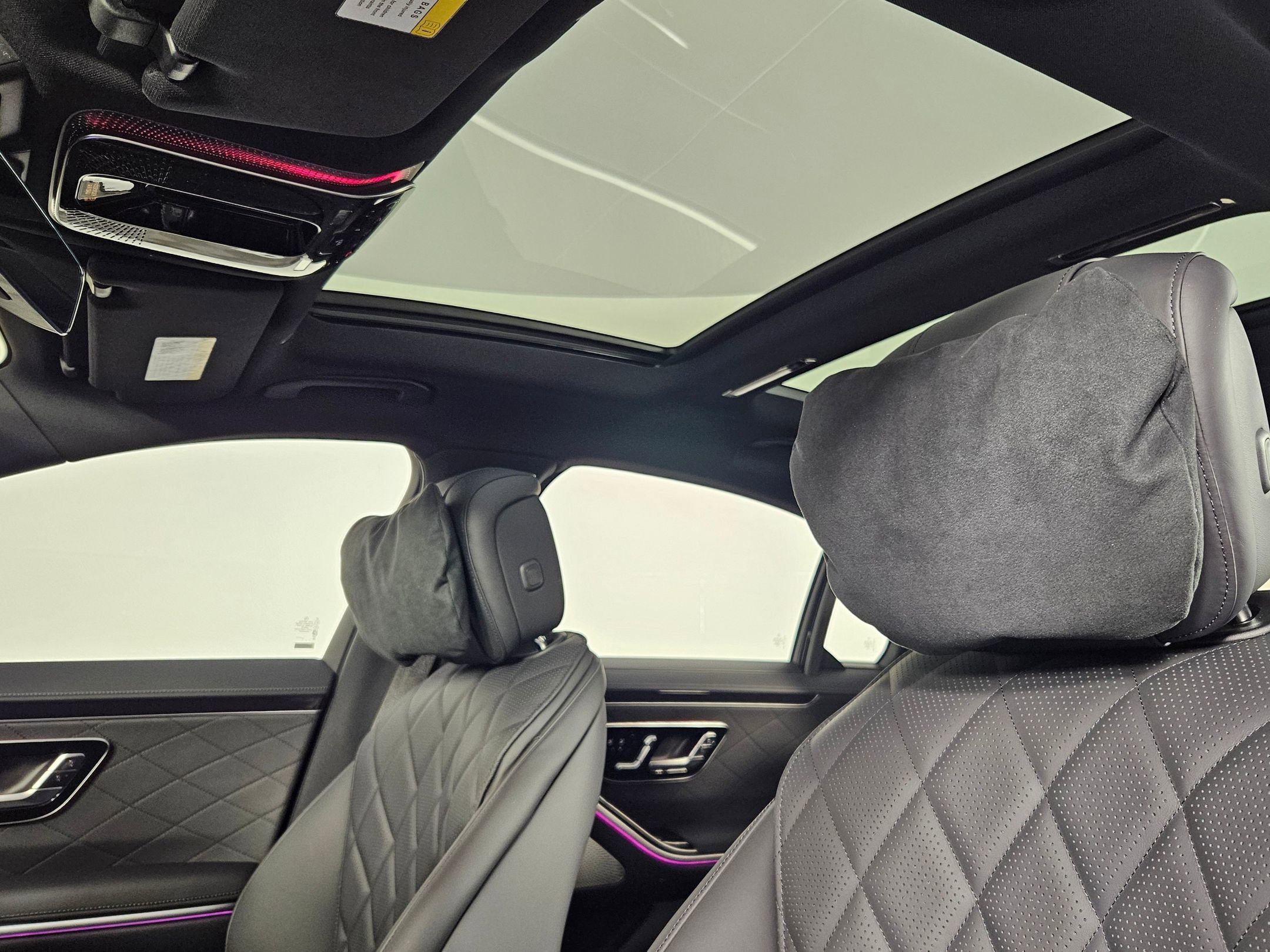2025 Mercedes Benz S 580e 4MATIC photo 16