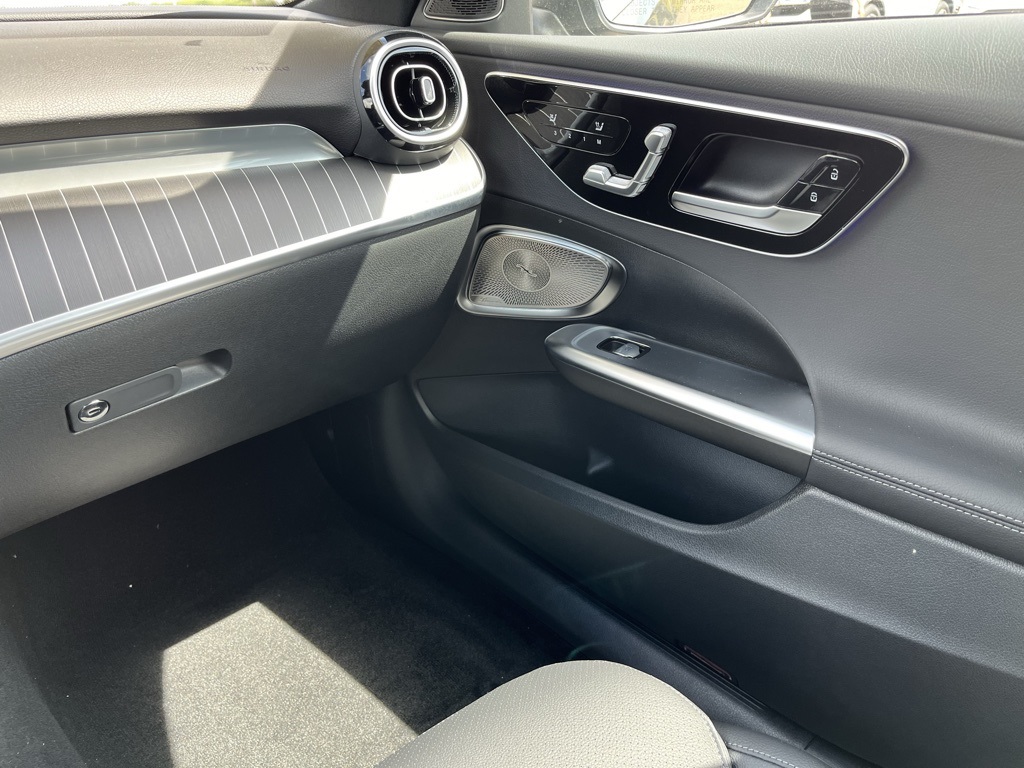 2024 Mercedes Benz C 300 photo 19