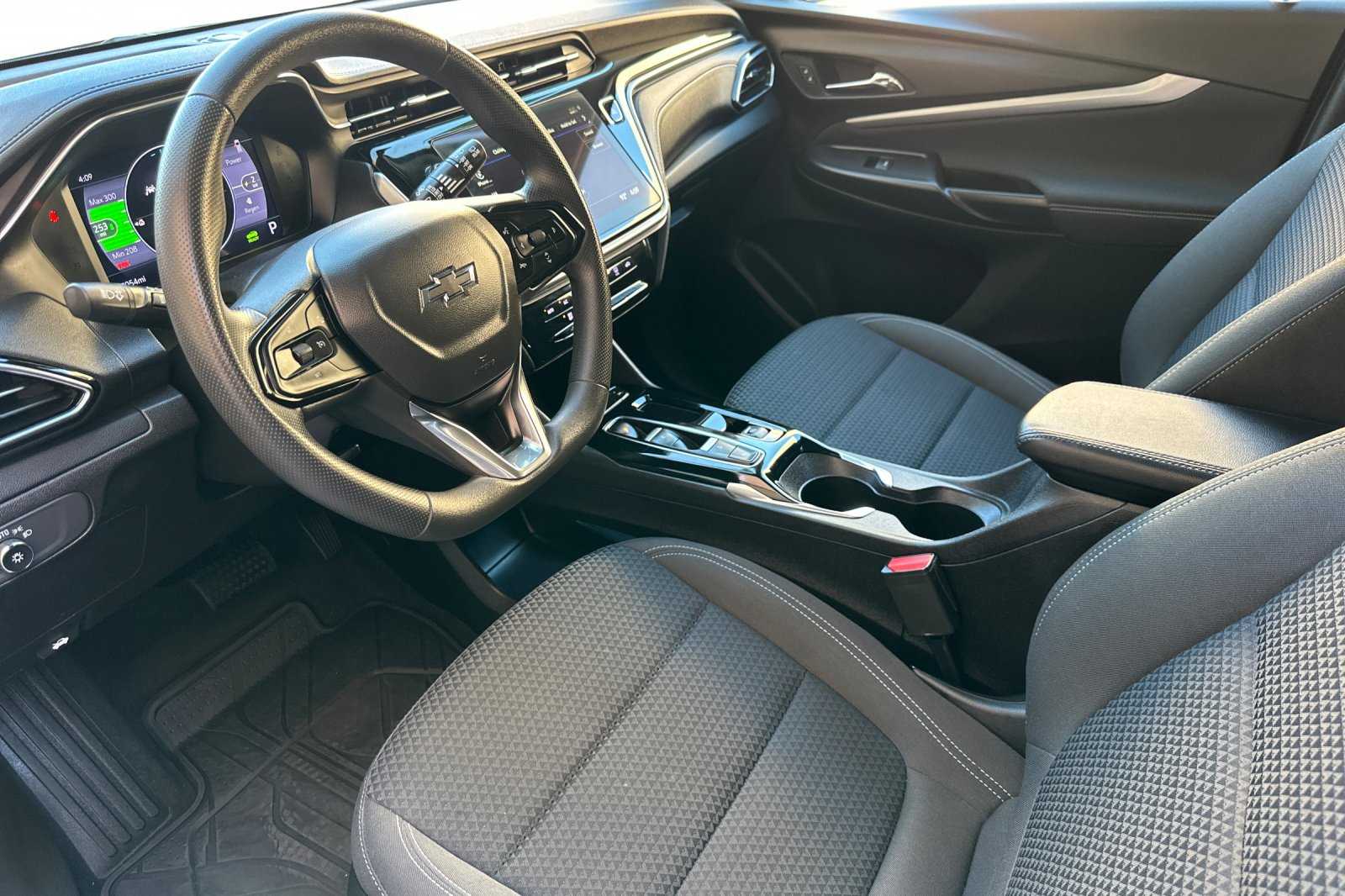 2023 Chevrolet Bolt EUV photo 8