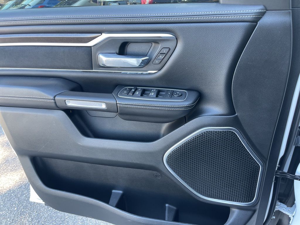 2022 Ram 1500 Laramie photo 15