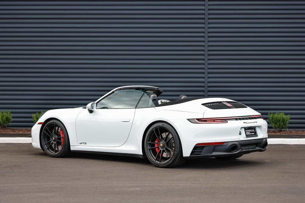 2023 Porsche 911 GTS photo 3
