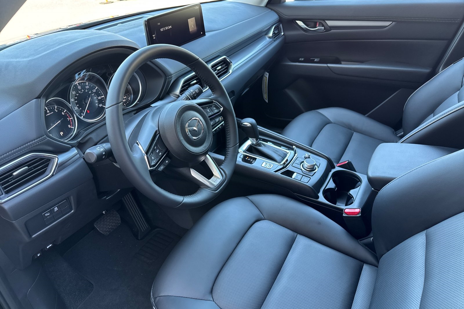 2025 Mazda CX-5 2.5 Select photo 10