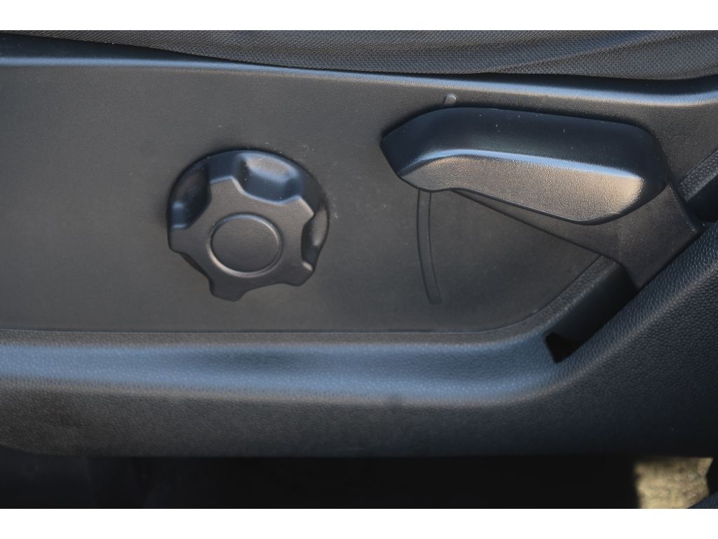 2021 Ford EcoSport SE photo 28