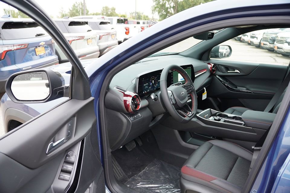 2026 Chevrolet Equinox RS photo 6