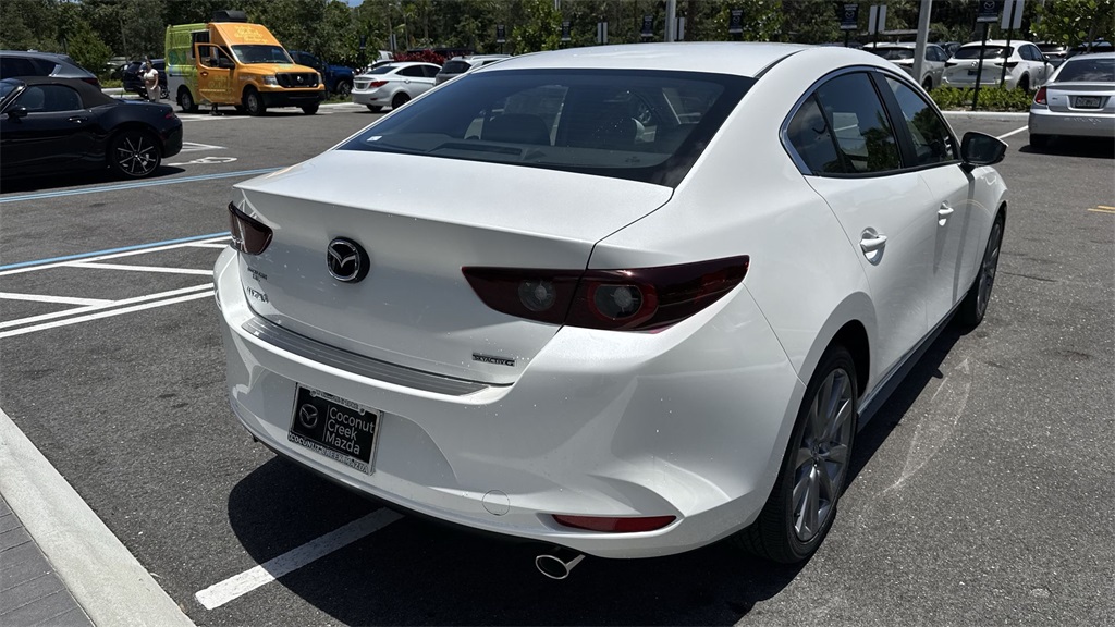 2025 Mazda Mazda3 2.5 s Preferred photo 3
