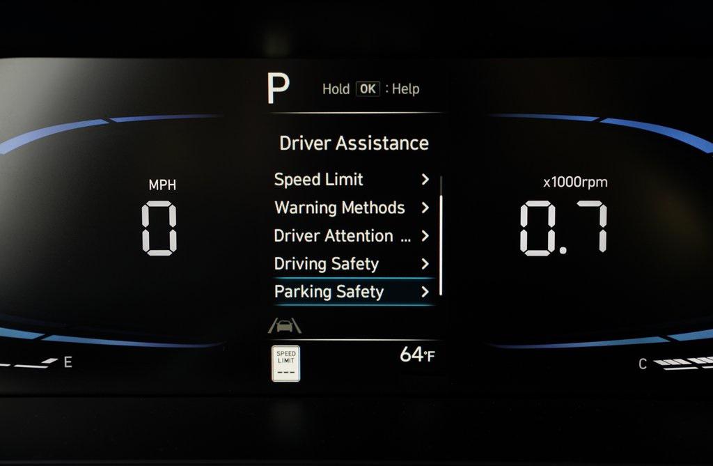 2025 Hyundai Elantra SEL Sport photo 12