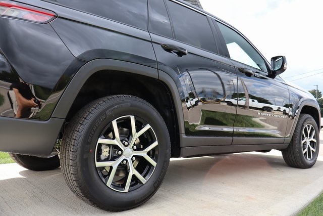 2025 Jeep Grand Cherokee Limited photo 27