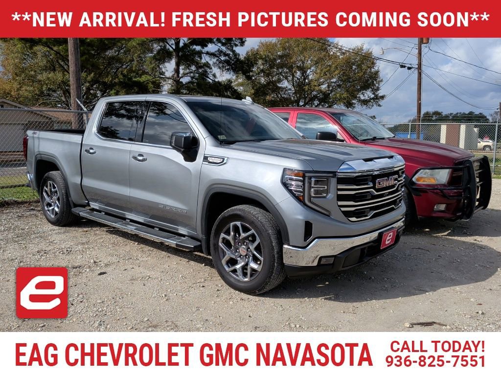 2023 GMC Sierra 1500 SLT's photo