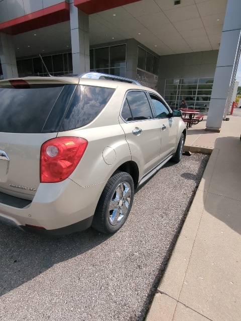 2014 Chevrolet Equinox LTZ photo 2