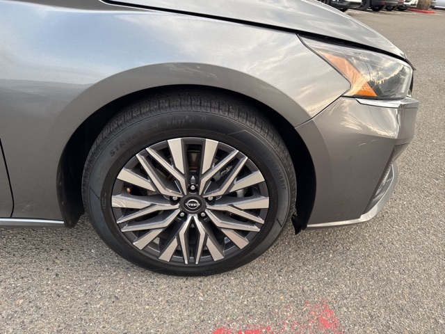 2023 Nissan Altima 2.5 SV photo 10