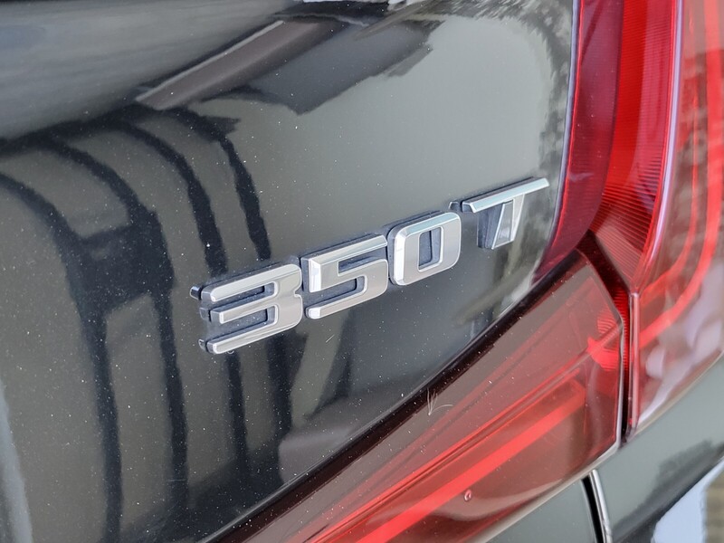 2021 Cadillac XT4 Premium Luxury photo 4