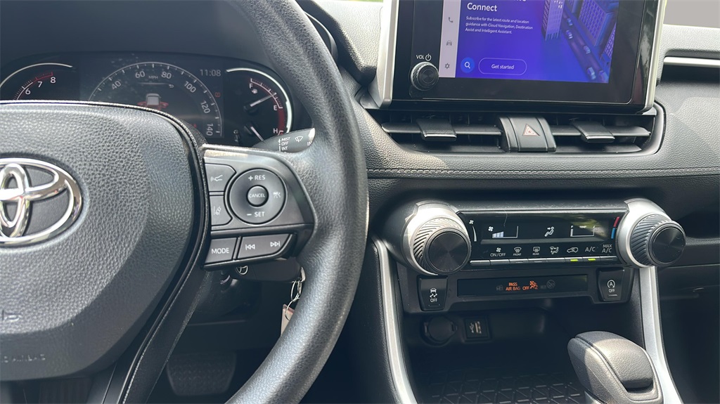 2023 Toyota RAV4 LE photo 23