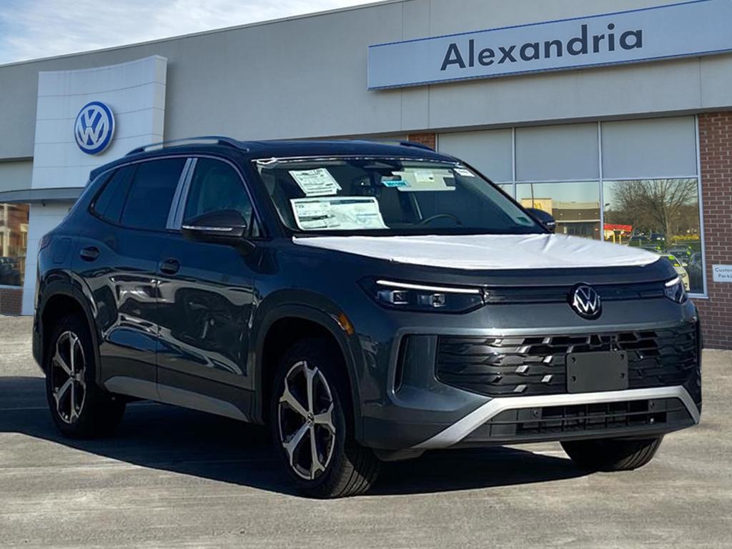 2026 Volkswagen Tiguan SE's photo