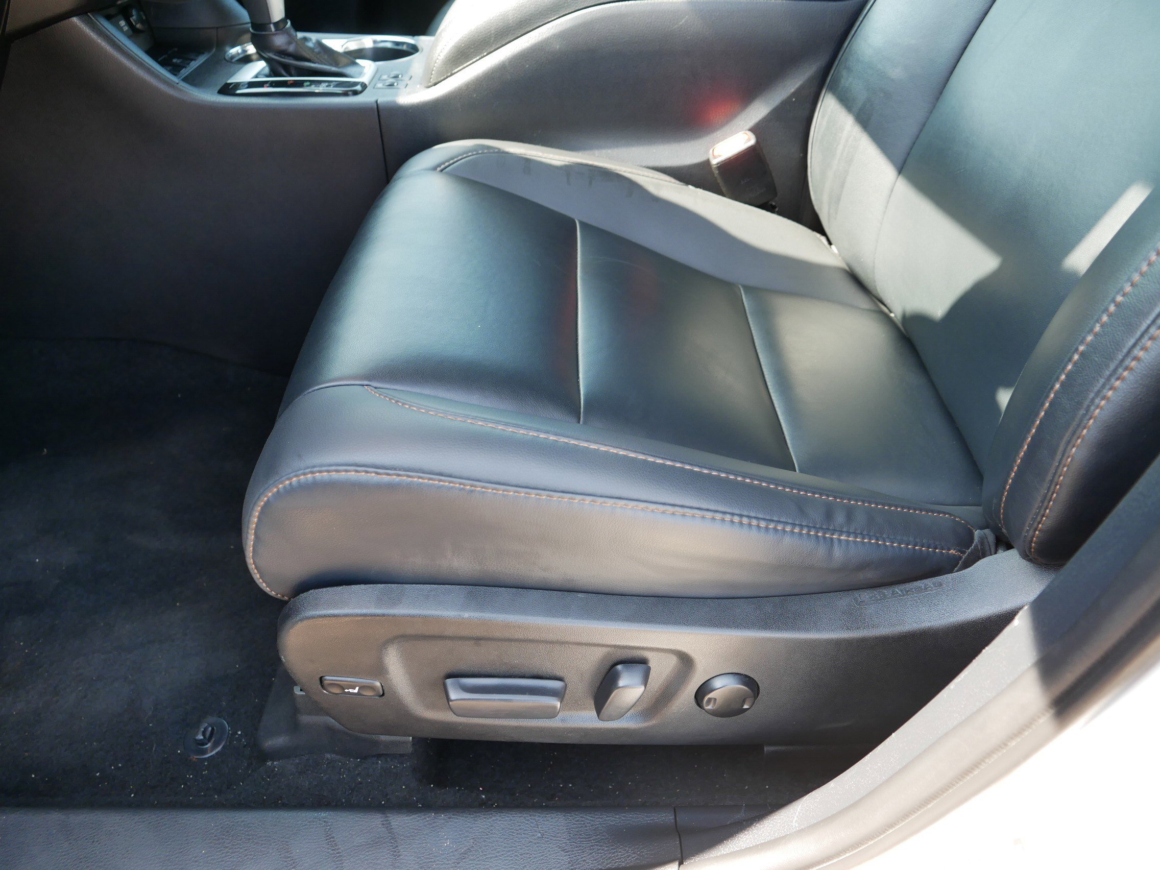 2019 Toyota Highlander Hybrid XLE photo 17