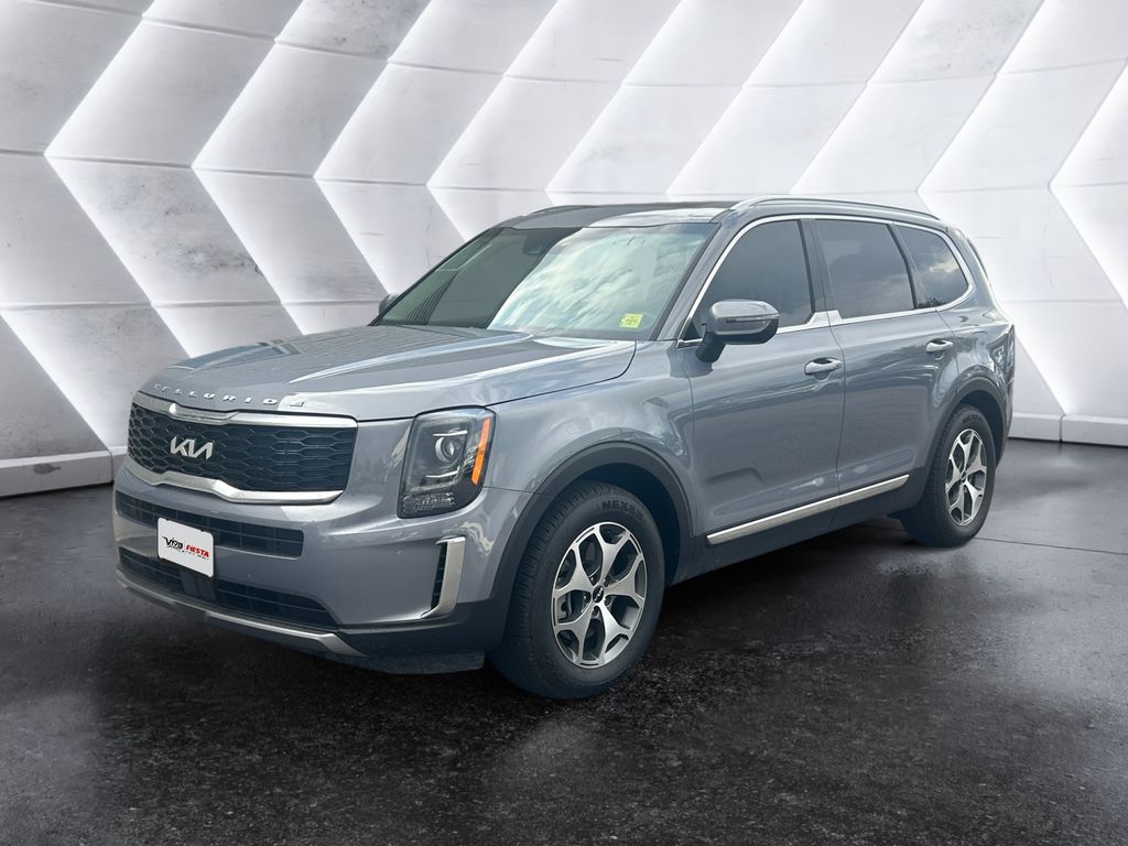 2022 Kia Telluride EX photo 3