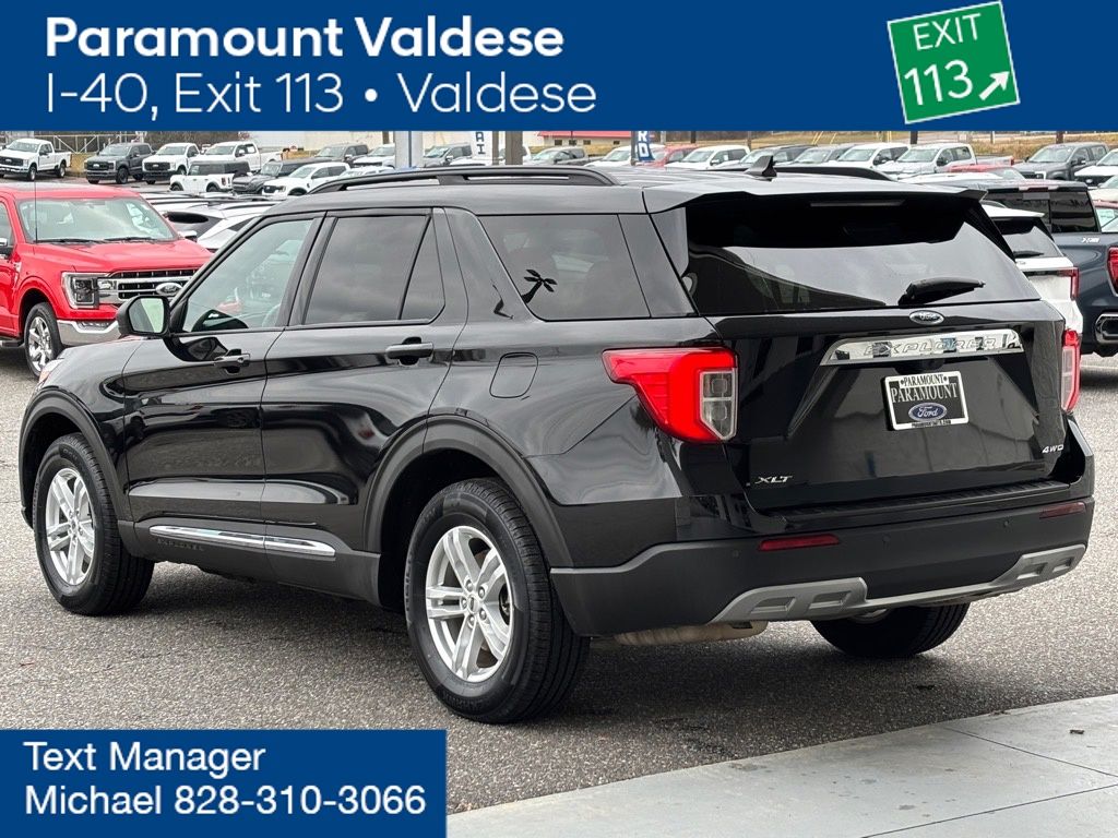 2023 Ford Explorer XLT photo 2