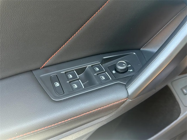 2024 Volkswagen Tiguan Wolfsburg Edition photo 12