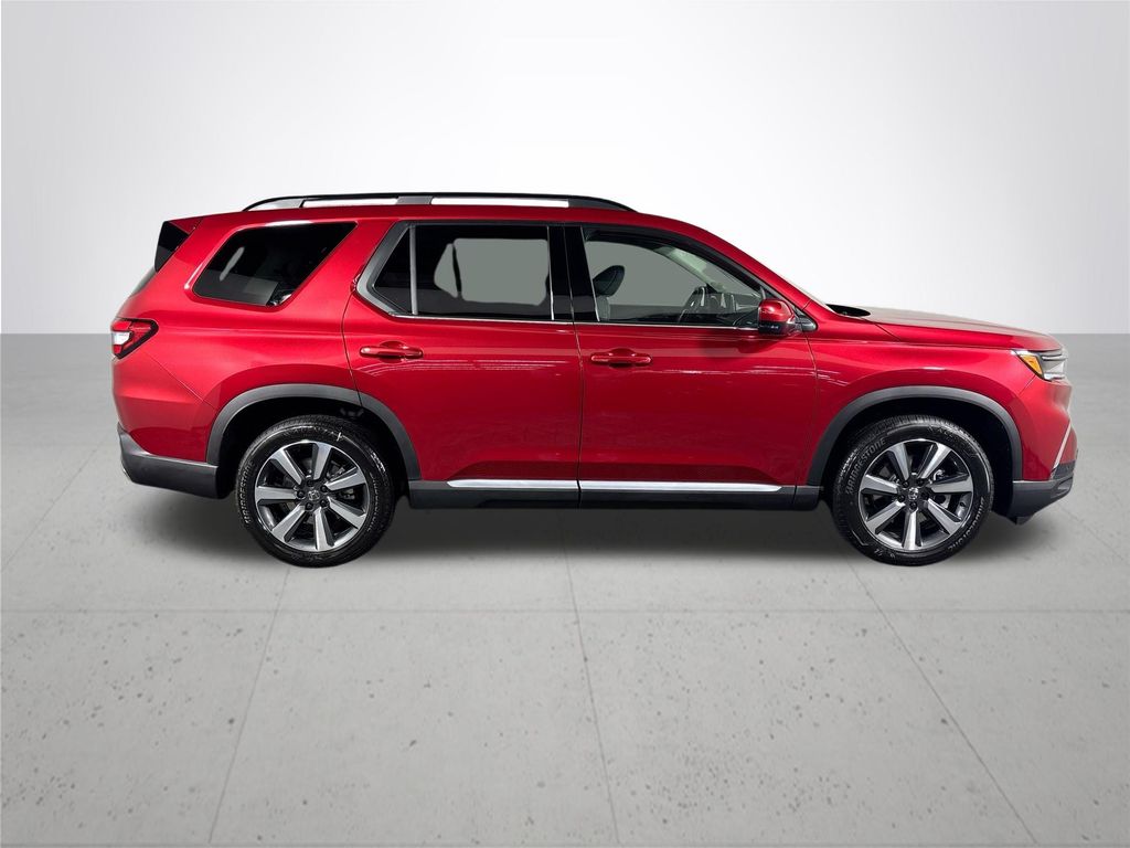 2025 Honda Pilot Touring photo 3
