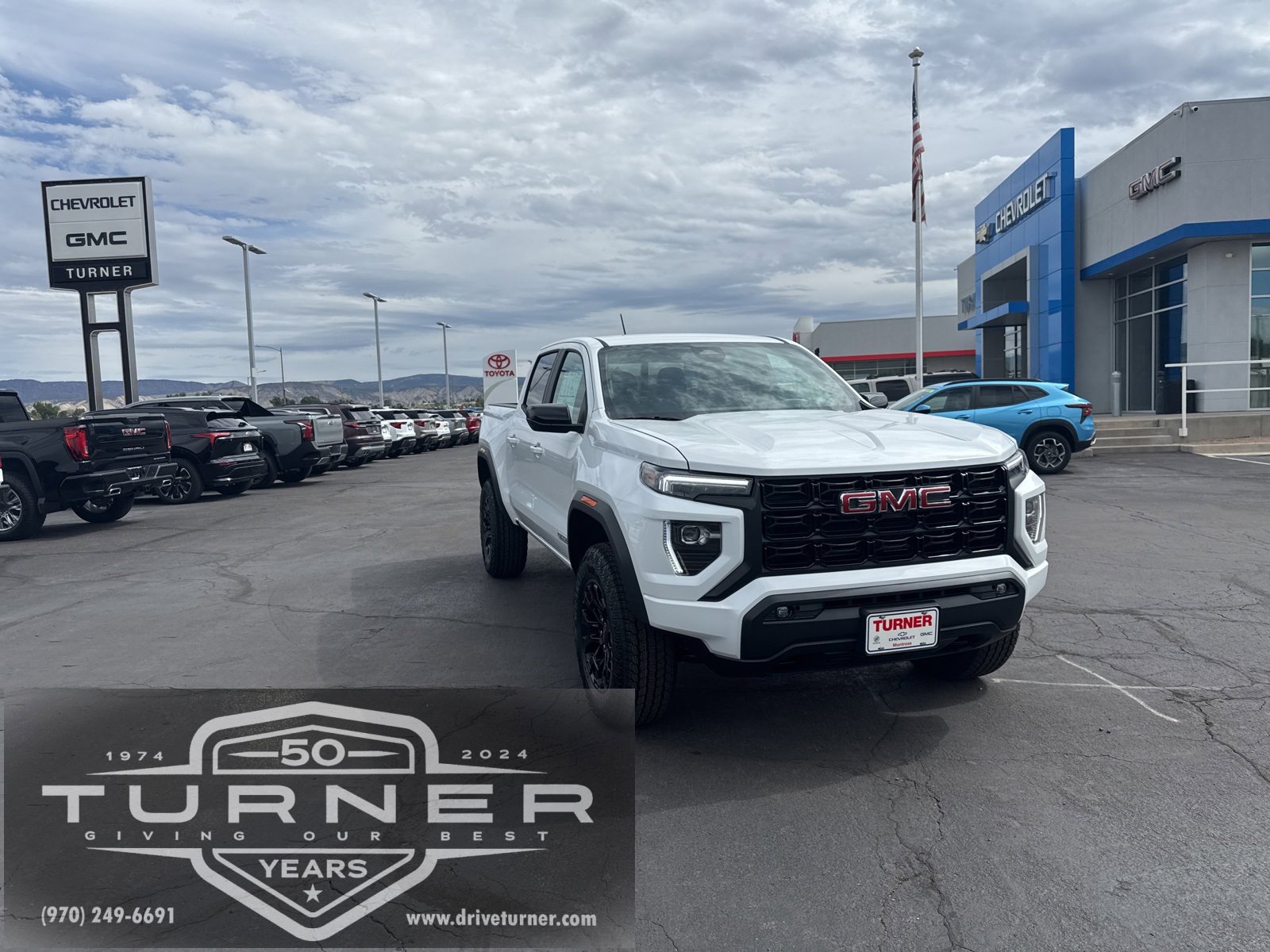 2026 GMC Canyon Elevation's photo