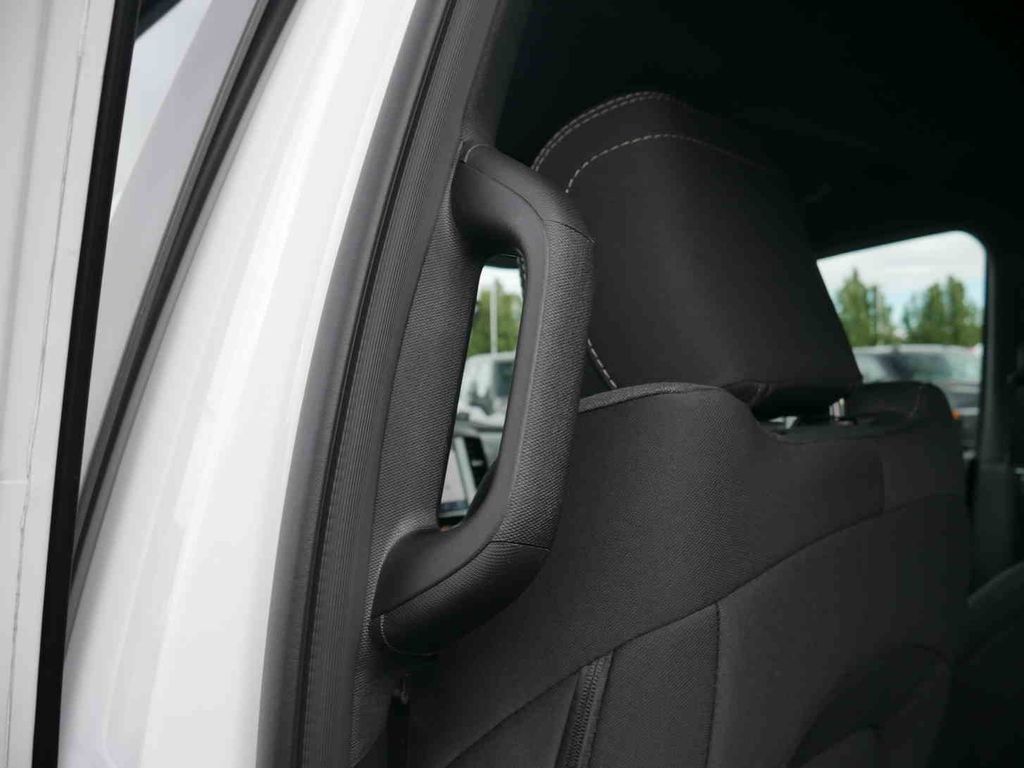 2026 Ram 1500 Tradesman photo 13
