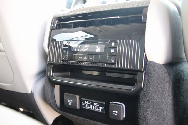 2022 Jeep Wagoneer Series II photo 19