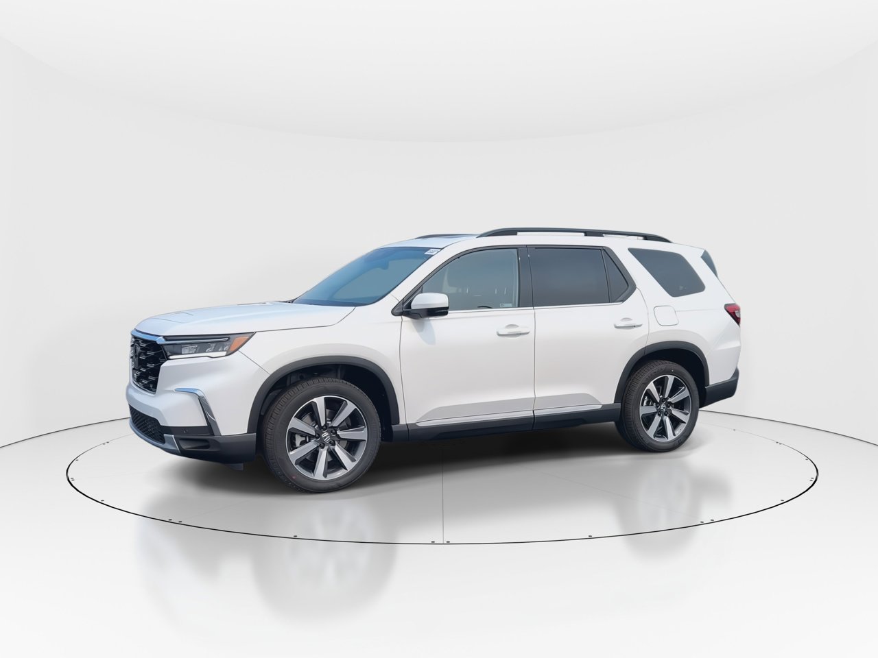 2025 Honda Pilot Touring photo 4