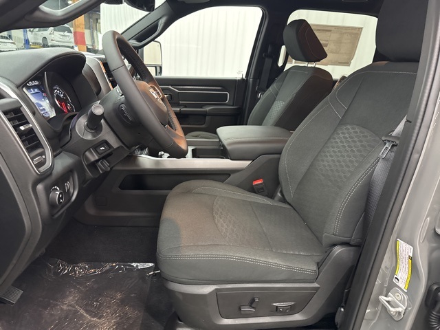 2026 Ram 2500 Big Horn photo 2