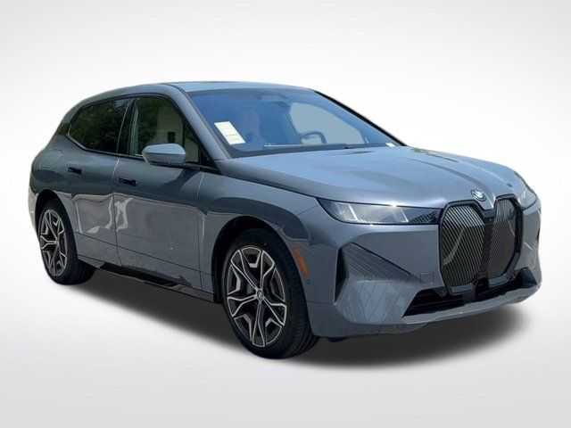 2026 Bmw iX photo 2