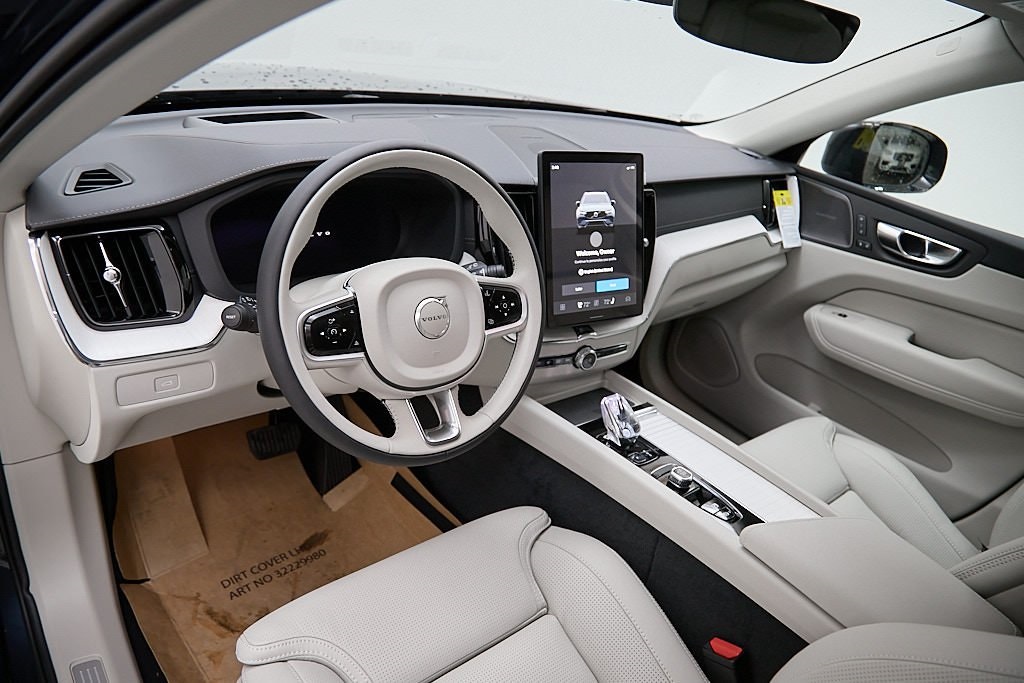 2026 VOLVO XC60 - Image 10