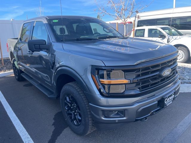 2025 Ford F-150 XLT's photo