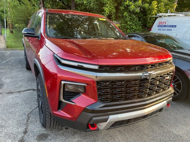 2024 Chevrolet Traverse Z71 photo 3