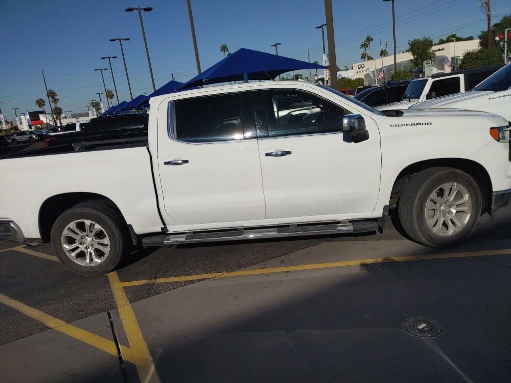 2023 Chevrolet Silverado 1500 LTZ photo 4