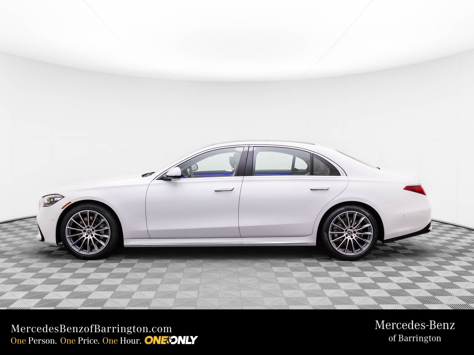 2025 Mercedes Benz S 450 580 4MATIC photo 2